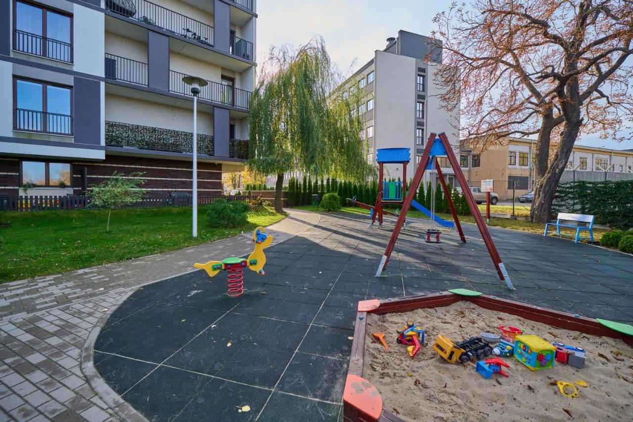 Apartment Wroclaw Krakowska With Balcony And Free Garage By Noclegi Renters Bagian luar foto