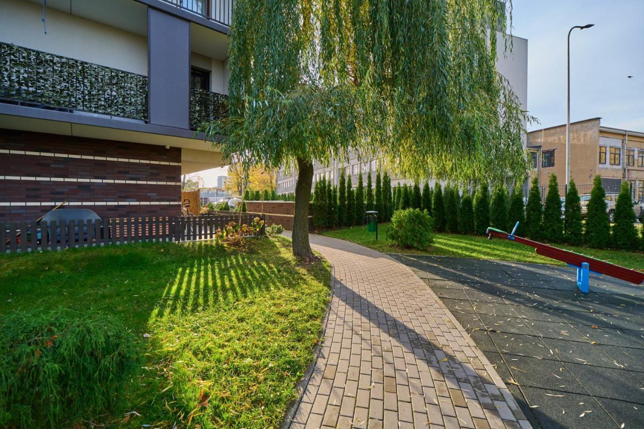 Apartment Wroclaw Krakowska With Balcony And Free Garage By Noclegi Renters Bagian luar foto